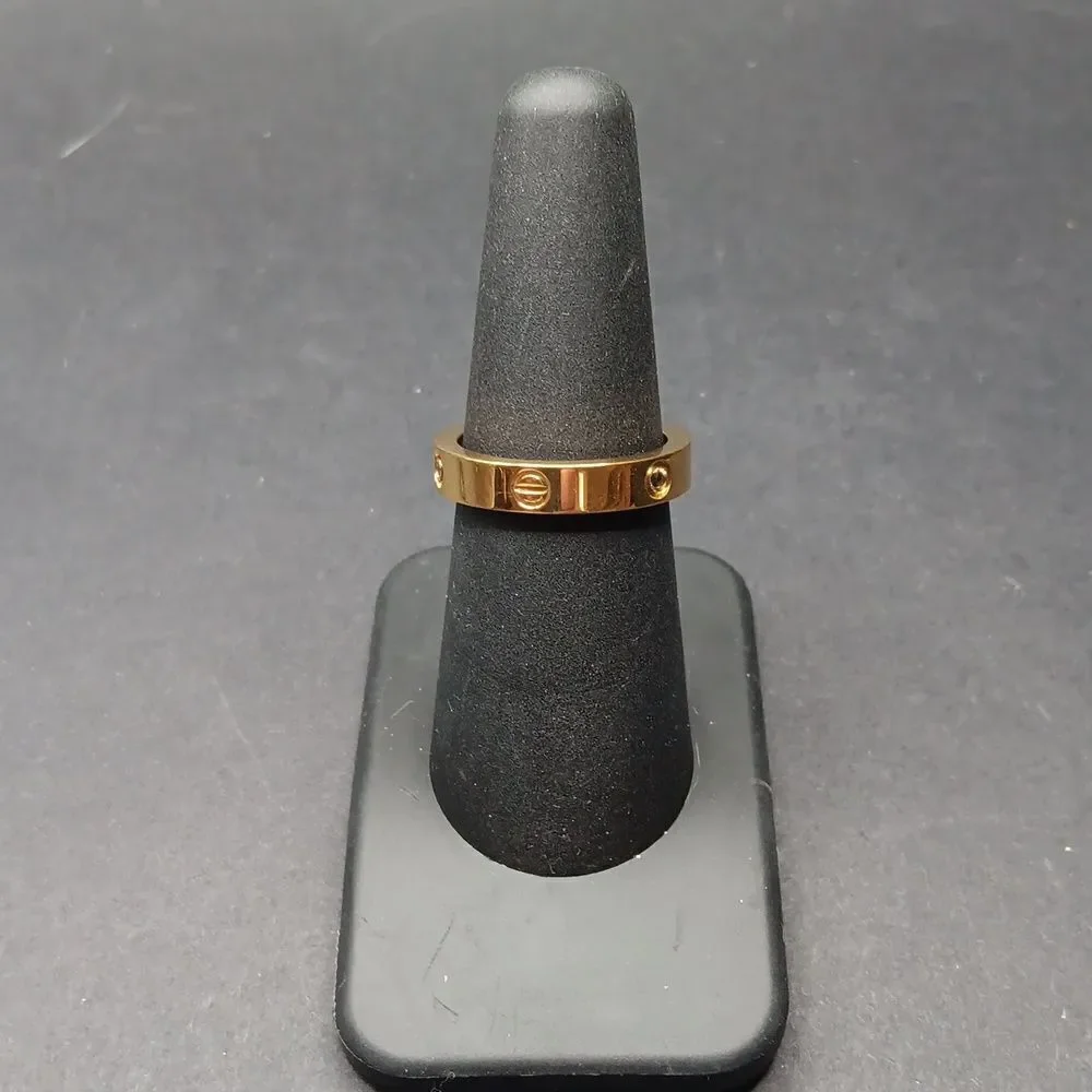 New Love Ring Women's Titanium Steel Goldtone Ring Size 6 New‎